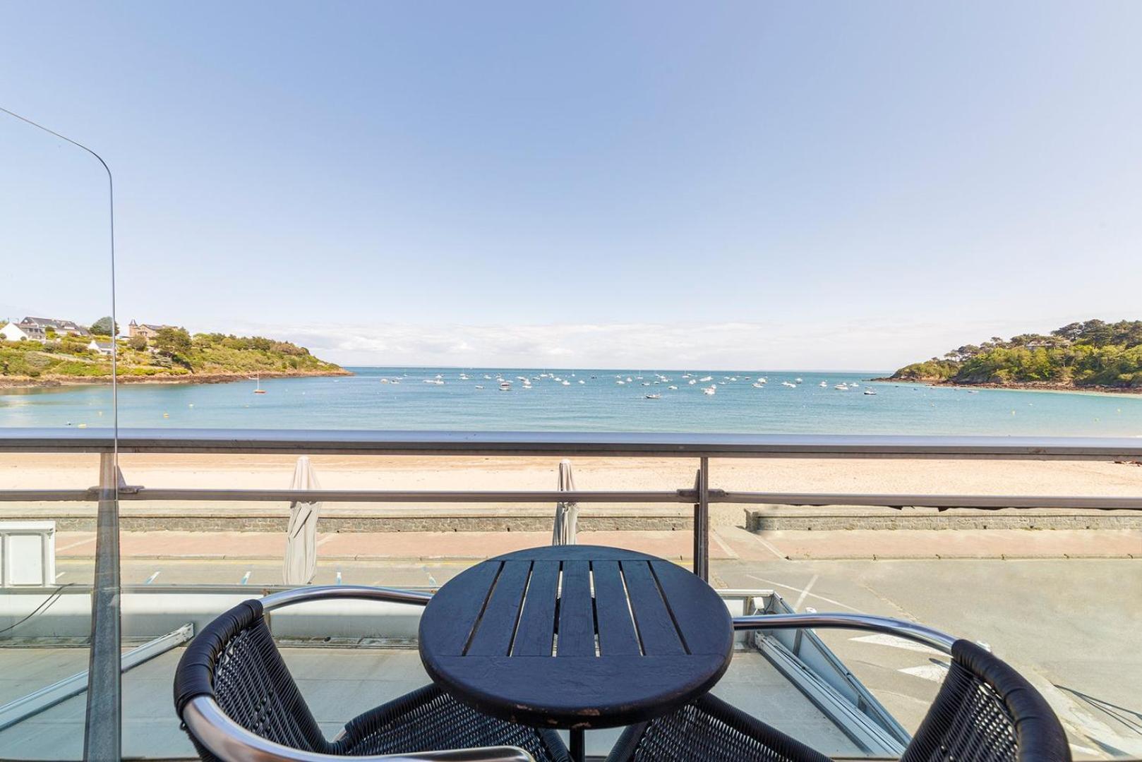 Les Pieds Dans L'Eau - Appartment 1 - Vue Mer Канкаль Екстер'єр фото