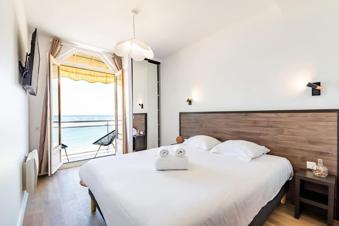 Les Pieds Dans L'Eau - Appartment 1 - Vue Mer Канкаль Екстер'єр фото